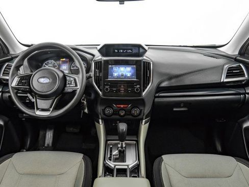 Used 2019 Subaru Forester image 11