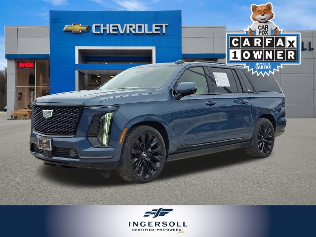 Used 2025 Cadillac Escalade ESV Sport Platinum w/ LPO, ONYX Package AWD/4WD image 1