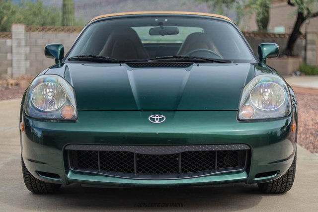 Used 2002 Toyota MR2 RWD image 21