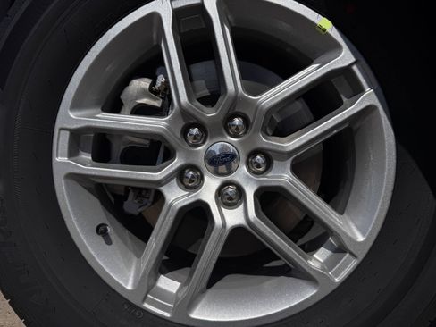 New 2026 Ford Explorer Active image 8