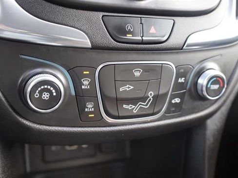 Certified 2022 Chevrolet Equinox LT image 27