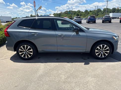 Used 2024 Volvo XC60 B5 Core w/ Protection Package Premier AWD/4WD image 5