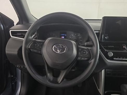 Used 2023 Toyota Corolla Cross AWD Hybrid image 12