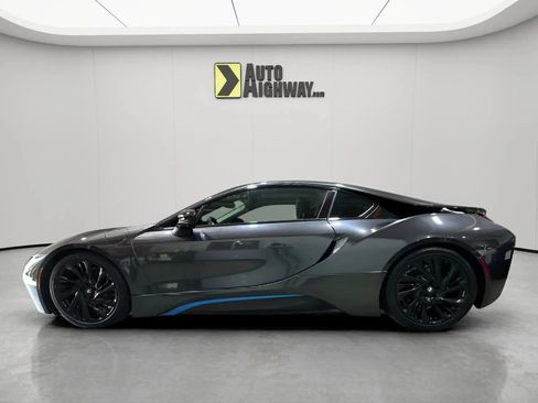 Used 2016 BMW i8 image 8