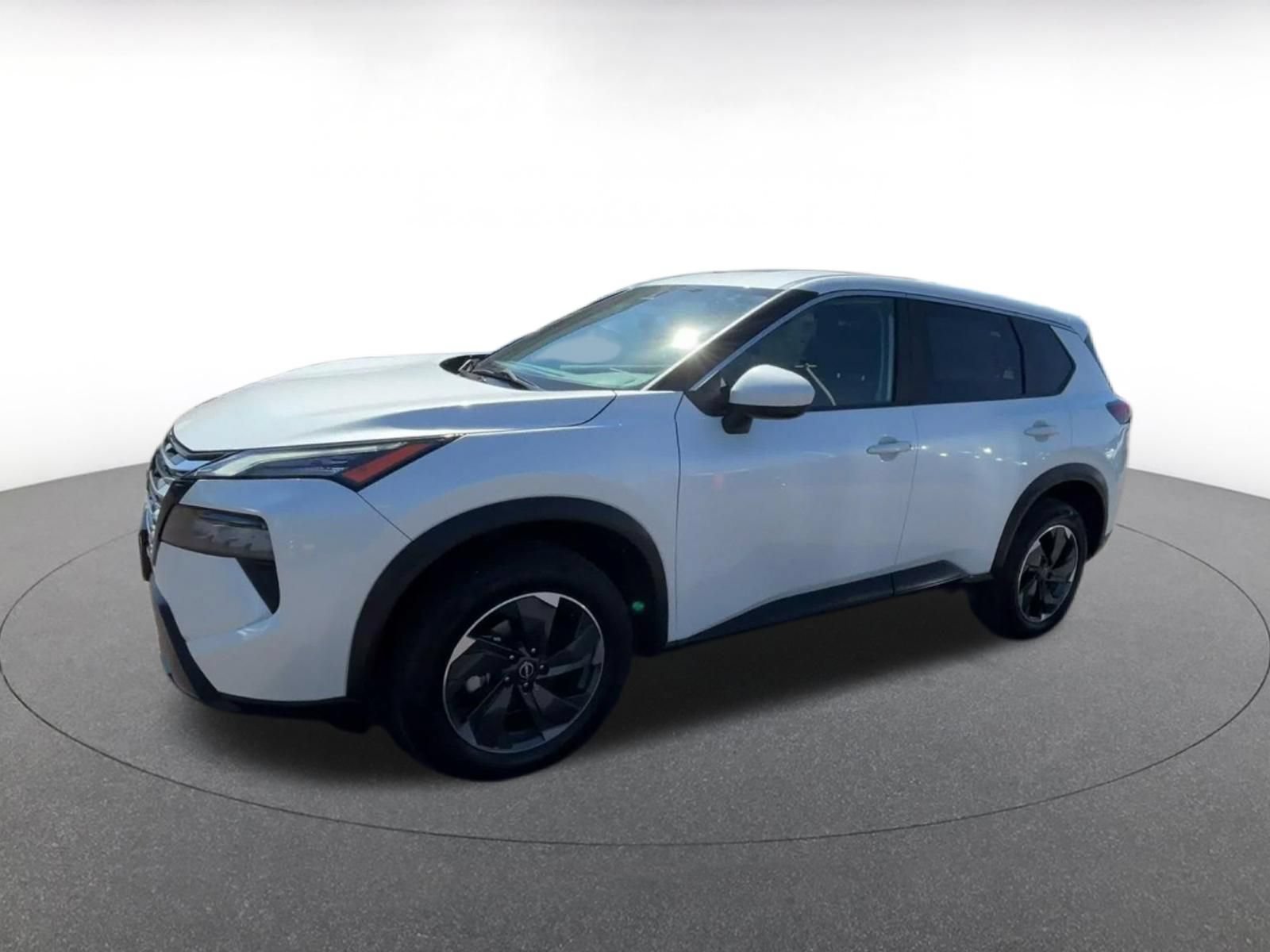 Used 2024 Nissan Rogue SV AWD/4WD image 7