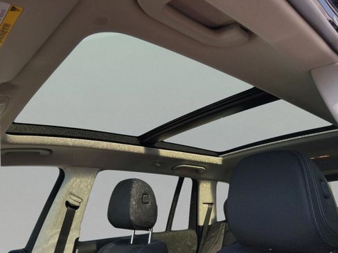 Certified 2026 Mercedes-Benz GLS 450 4MATIC image 10