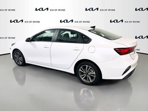 Certified 2023 Kia Forte LXS FWD image 6