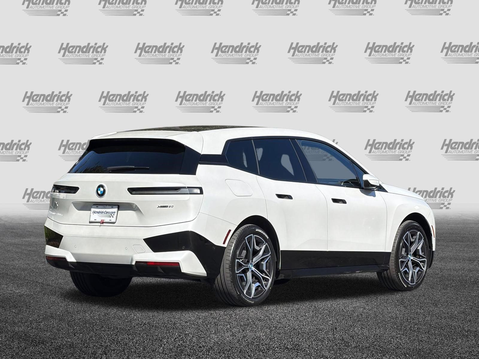 Certified 2024 BMW iX xDrive50 w/ Sport Package AWD/4WD image 5