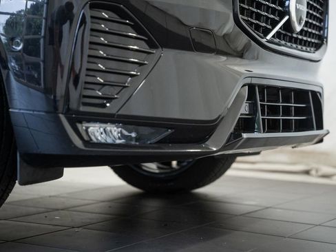 Used 2024 Volvo XC60 B5 Plus AWD/4WD image 18
