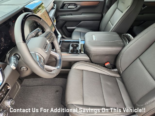 New 2027 GMC Yukon Denali w/ Sun & Power Step Package AWD/4WD image 9
