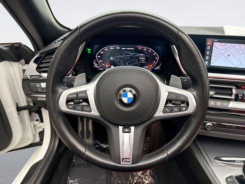Used 2021 BMW Z4 M40i RWD image 12