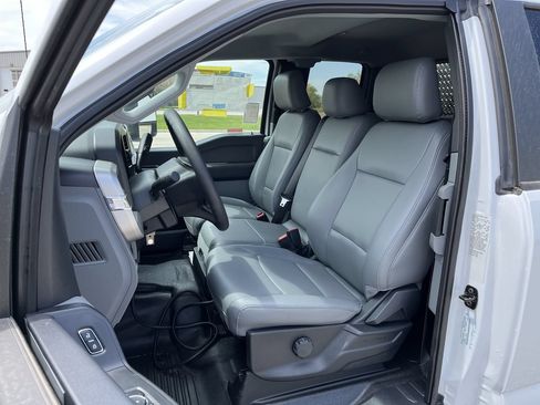 New 2026 Ford F550 4x4 Supercab Super Duty image 9