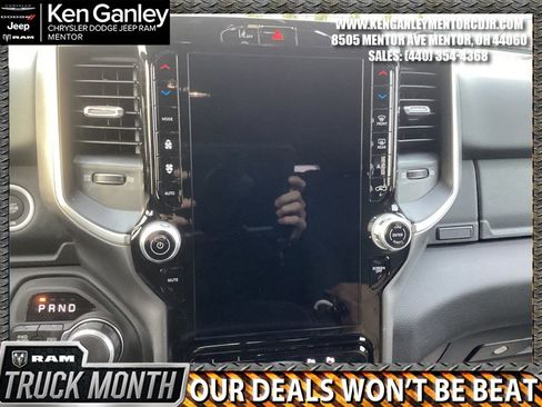 New 2026 RAM 1500 4x4 Crew Cab image 11