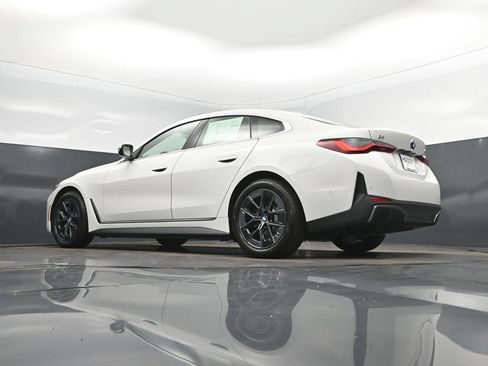 New 2026 BMW i4 eDrive40 w/ Premium Package RWD image 40