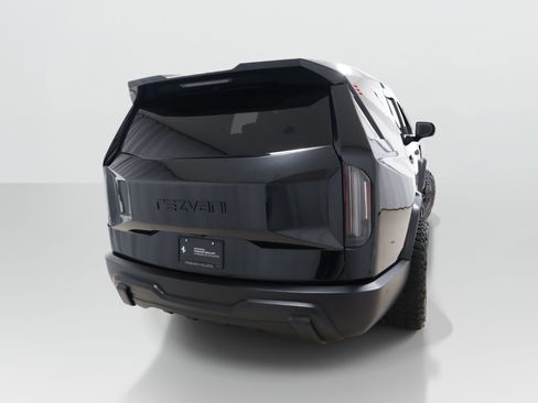 Used 2024 Cadillac Escalade Premium Luxury AWD/4WD image 5