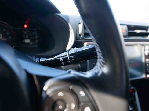 Used 2025 Toyota GR86 Premium image 14