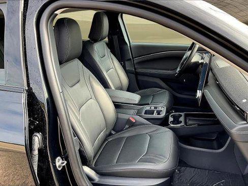 New 2025 Ford Mustang Mach-E Premium image 24