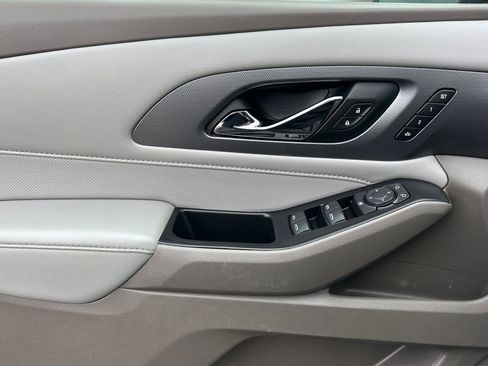 Used 2021 Chevrolet Traverse Premier w/ LPO, Floor Liner Package AWD/4WD image 10