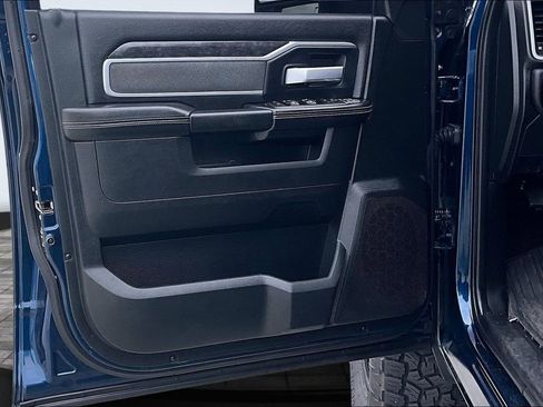 Certified 2023 RAM 3500 Big Horn w/ Night Edition image 13