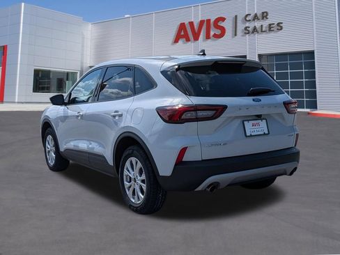 Used 2025 Ford Escape Active AWD/4WD image 9