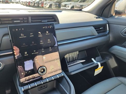 New 2026 GMC Terrain AT4 w/ Convenience Package III image 35