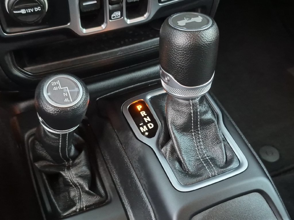 Used 2025 Jeep Wrangler Unlimited Sport AWD/4WD image 20