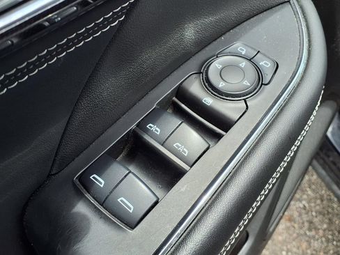Used 2022 Buick Envision Preferred FWD image 19