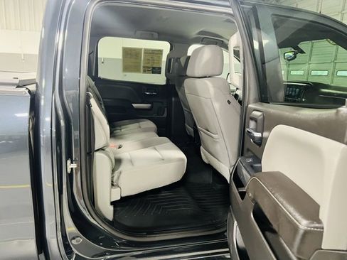 Used 2018 Chevrolet Silverado 1500 LT w/ All Star Edition image 31