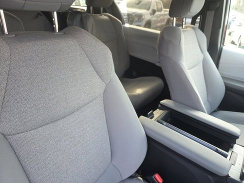 Used 2025 Toyota Sienna LE image 16