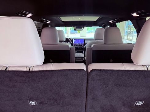 Used 2024 Lexus TX 350 FWD w/ Captains Chair Package image 18