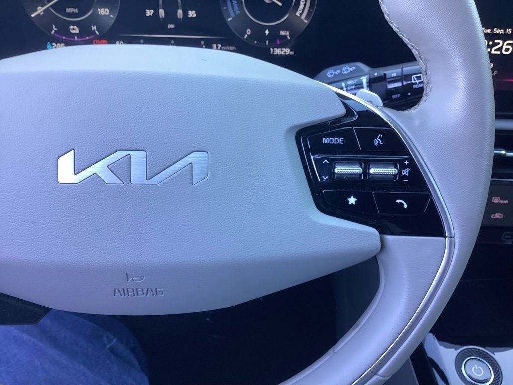 Certified 2023 Kia Niro Wind w/ Wind Preserve Package FWD image 21