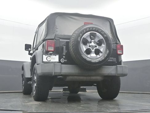 Used 2013 Jeep Wrangler Sport AWD/4WD image 43