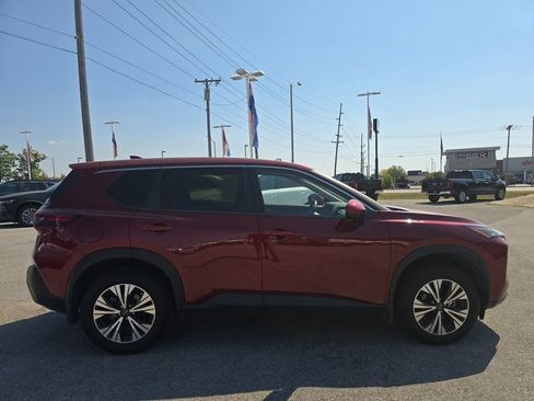 Used 2023 Nissan Rogue SV image 4