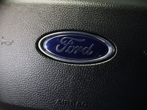 Used 2025 Ford Explorer ST-Line w/ Premium Package image 39