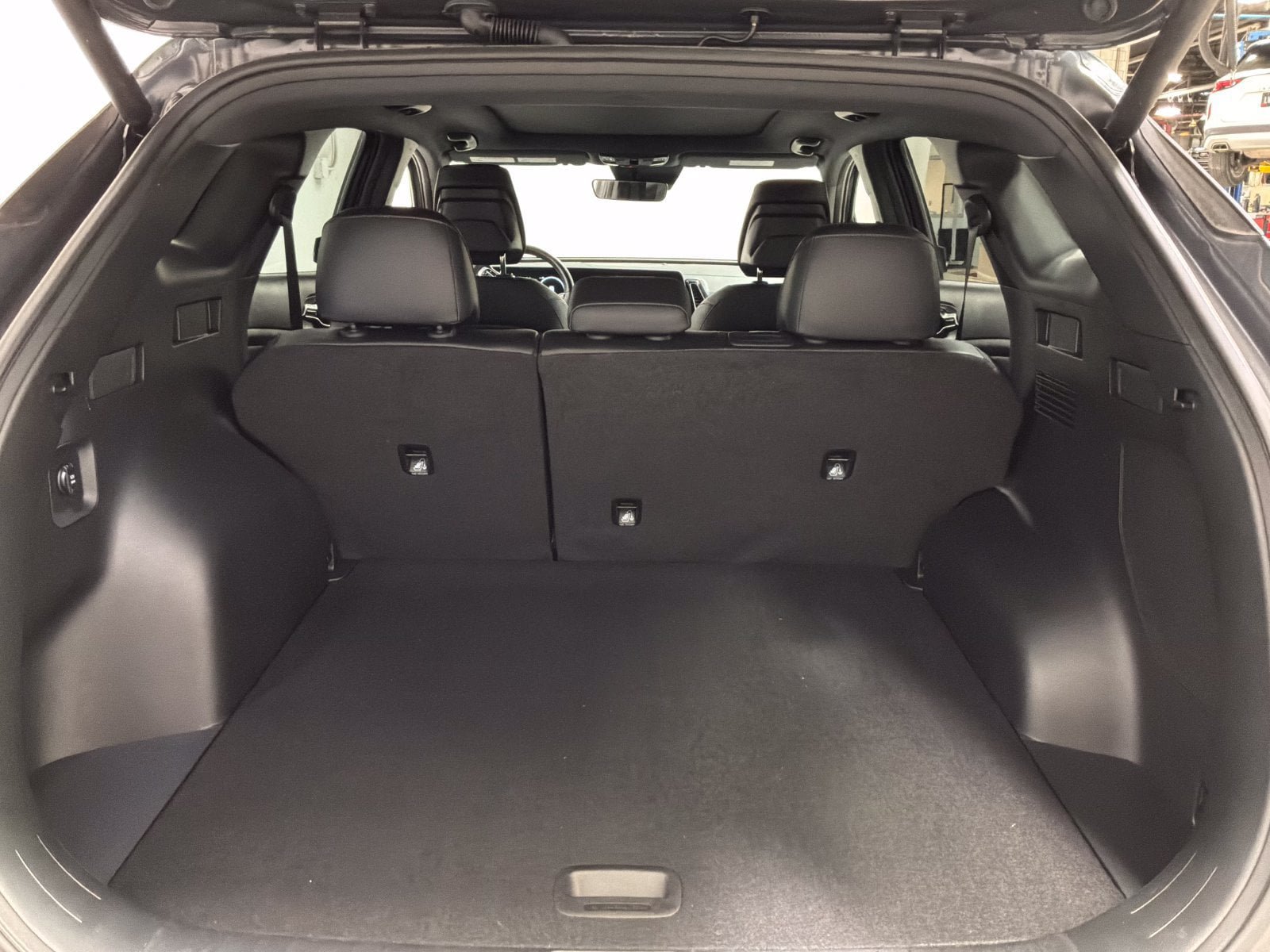 Used 2024 Kia Sportage X-Pro AWD/4WD image 25