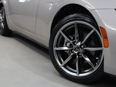 Used 2022 MAZDA MX-5 Miata Grand Touring w/ Weather Package RWD image 25