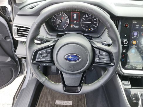 Certified 2025 Subaru Outback Onyx Edition AWD/4WD image 28