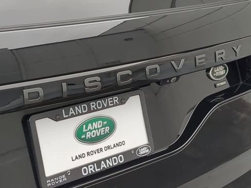 Certified 2023 Land Rover Discovery S R-Dynamic image 12