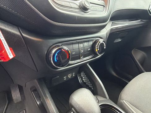 Certified 2023 Chevrolet TrailBlazer LS FWD image 14