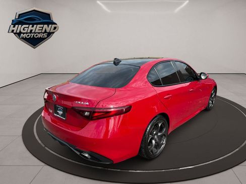 Used 2019 Alfa Romeo Giulia Ti Sport w/ Quick Order Package 22U Sport image 7