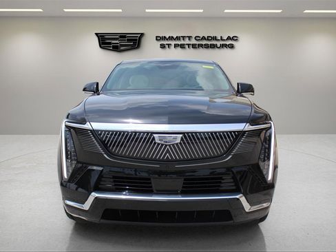 New 2025 Cadillac Escalade IQ Luxury 1 w/ Smart Trailering package image 8