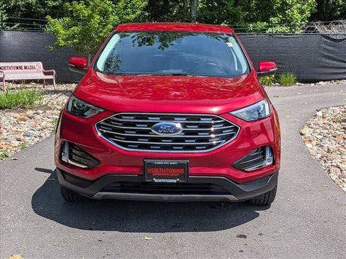 Used 2023 Ford Edge Titanium AWD/4WD image 9