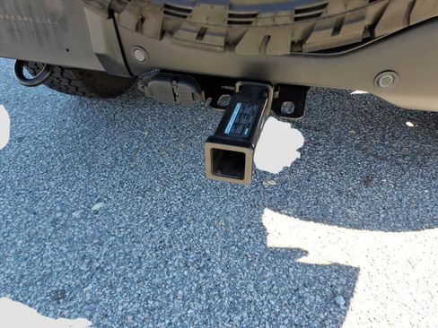 Used 2022 Ford Bronco Black Diamond image 5