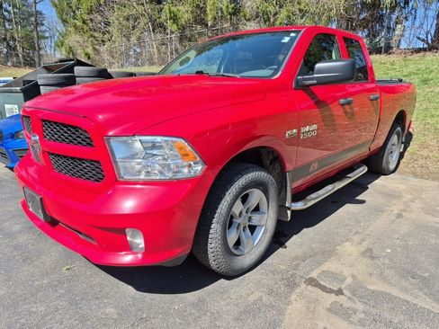 Used 2018 RAM 1500 Express image 2