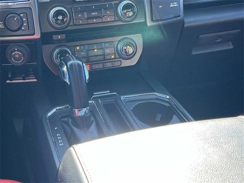 Used 2018 Ford F150 Lariat w/ Equipment Group 502A Luxury image 17