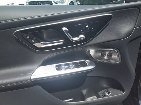 Certified 2025 Mercedes-Benz GLC 300 4MATIC image 25