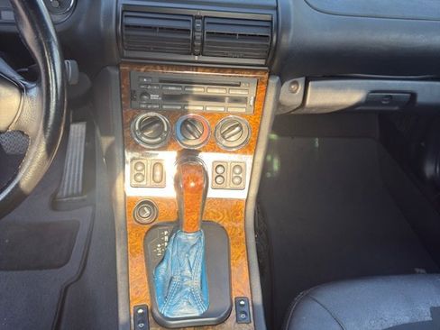 Used 2001 BMW Z3 2.5i image 16