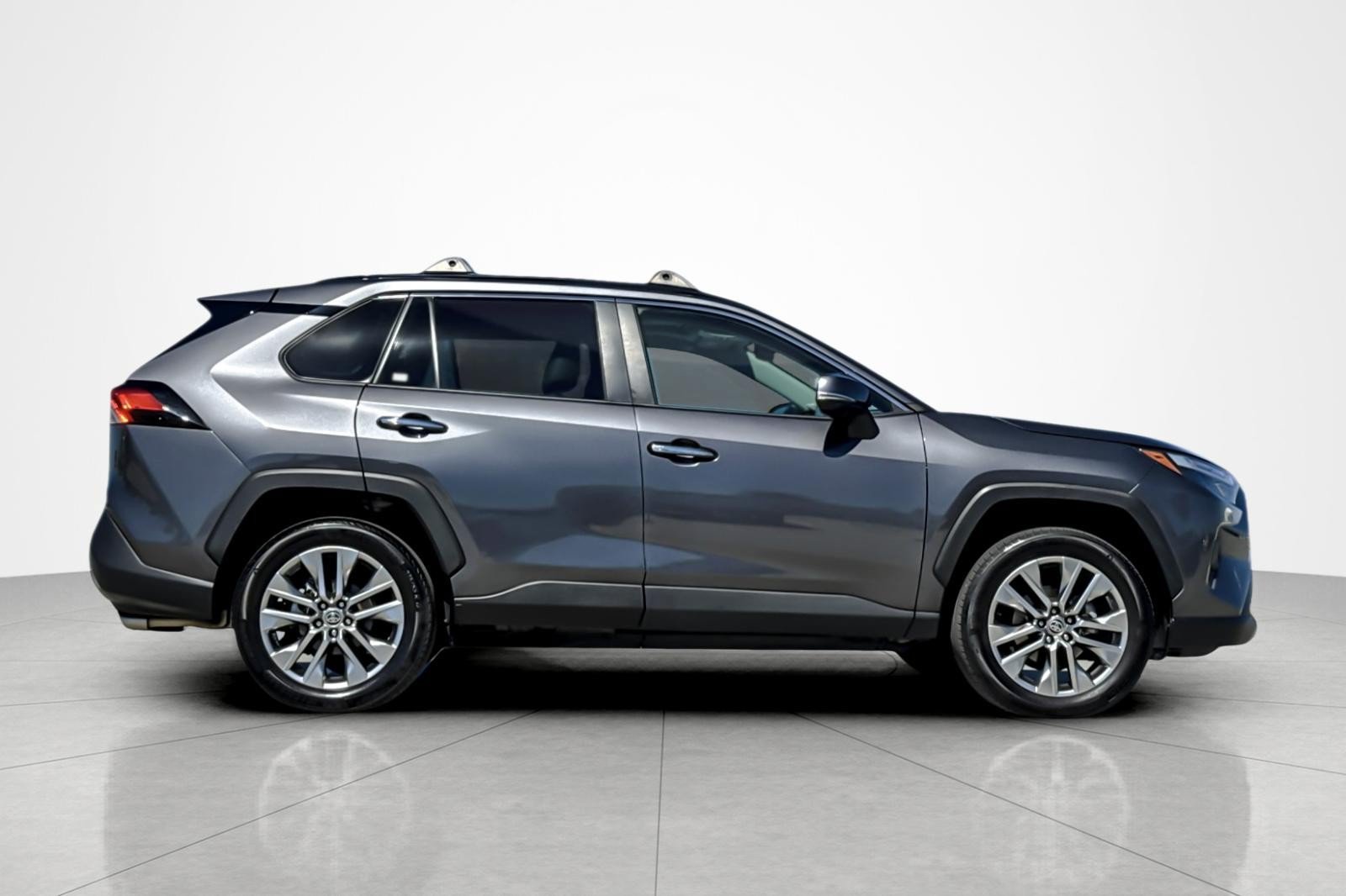 Used 2023 Toyota RAV4 Limited AWD/4WD image 6