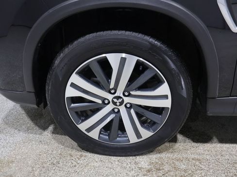 Used 2025 Mitsubishi Outlander Sport AWD image 8