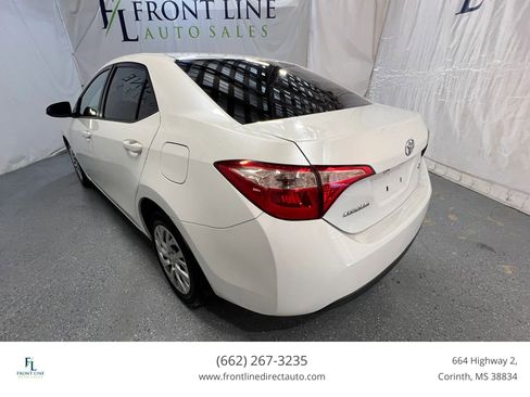 Used 2018 Toyota Corolla LE FWD image 5